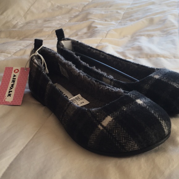 Airwalk Shoes - Airwalk flats-new never worn.